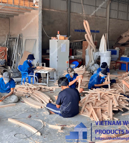 Vietnam Manufacturer for Wooden Products Export