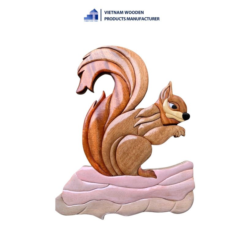 Cute Squirrel-shaped Wooden Wall Plaques