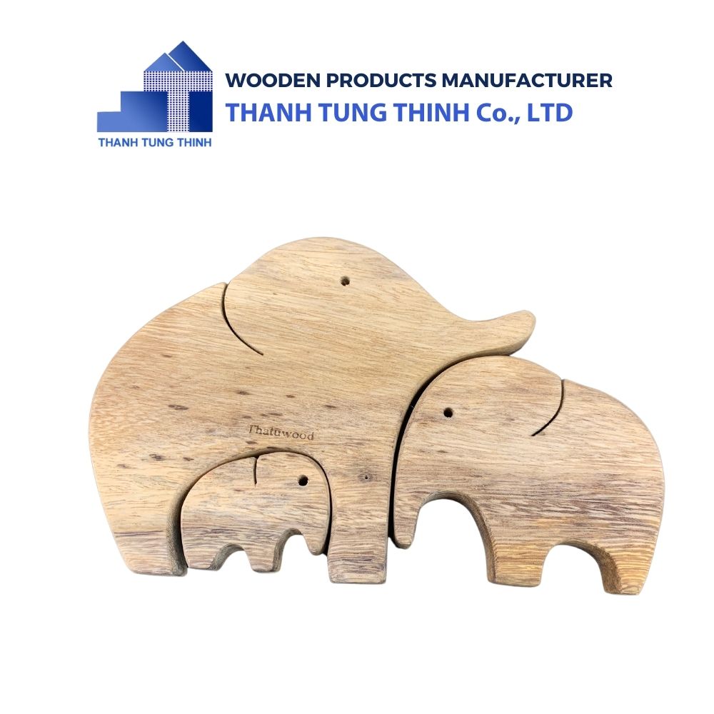 Wholesaler Wooden Toy elephant family for Children with Safe Corners