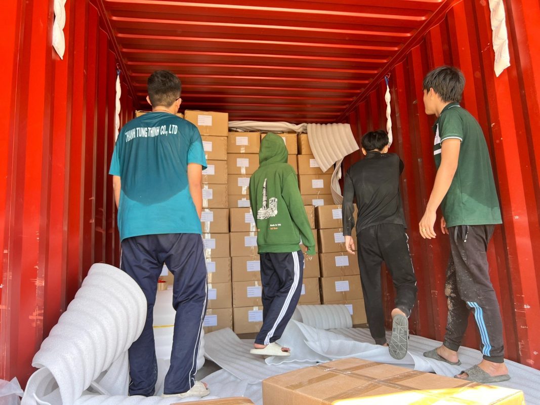 Packing process factory of bonsai driftwood manufacturer 27