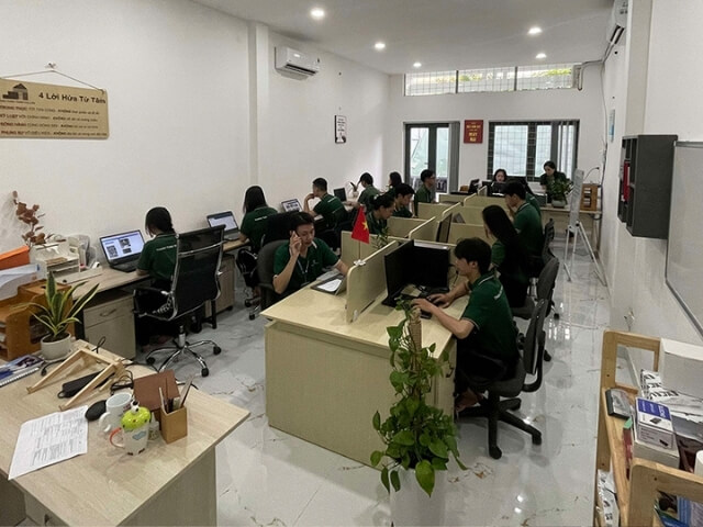 Workers operating at Thanh Tung Thinh factory 09