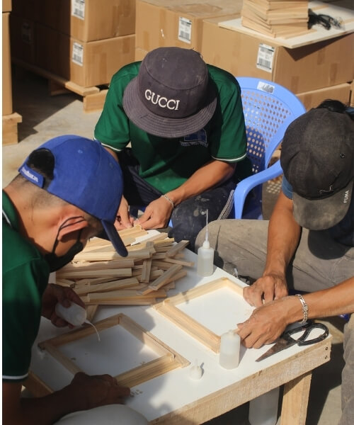 Workers operating at Thanh Tung Thinh factory 63
