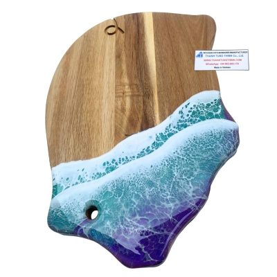 Pig-Shaped Epoxy Cutting Board