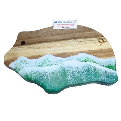 Pig-Shaped Epoxy Cutting Board
