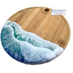 Round epoxy cutting board with hanging hole