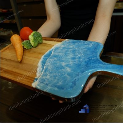 Wooden epoxy cutting board - sapphire beach