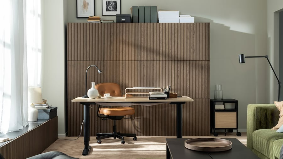 Wood helps elevate the atmosphere of any workspace