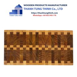 Rectangular Wooden Cutting Board with Geometric Zigzag