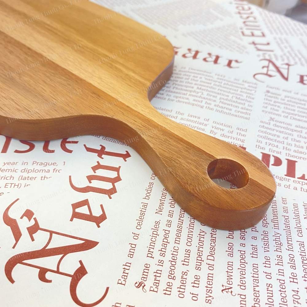 Rounded Edges Wooden Cutting Board with Off-Center Handle - Image 4