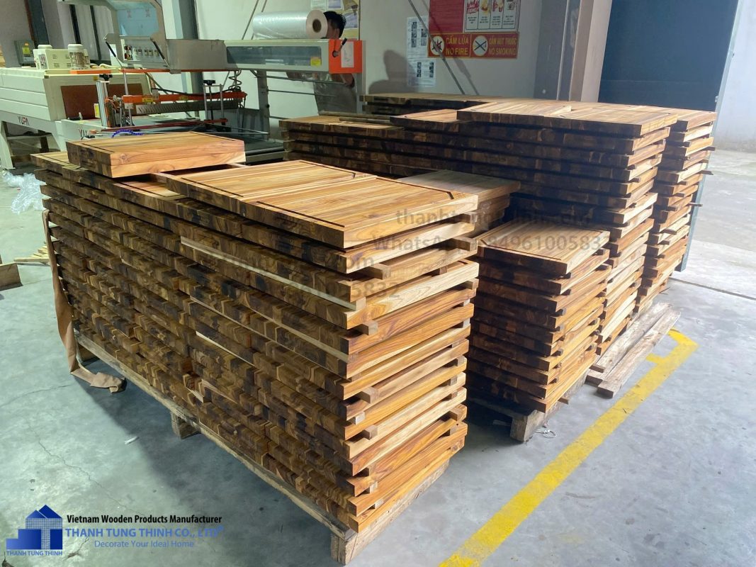 Teak Wooden Cutting Board Manufacturer