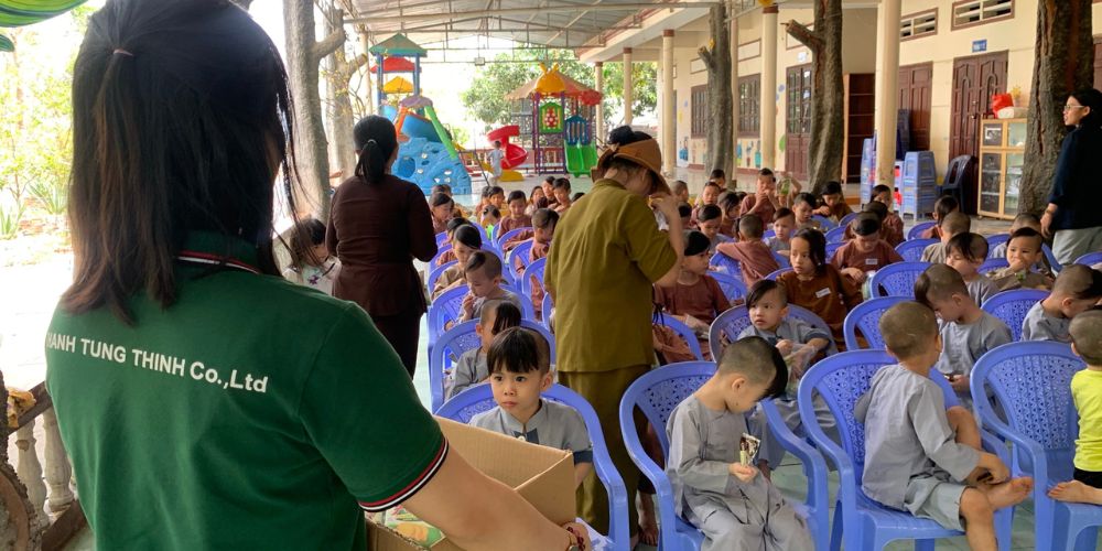 Real images of Thanh Tung Thinh company's volunteer trip at Thien Tam Pagoda