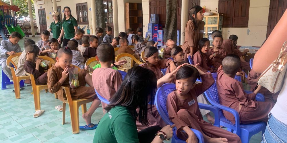 Real images of Thanh Tung Thinh company's volunteer trip at Thien Tam Pagoda