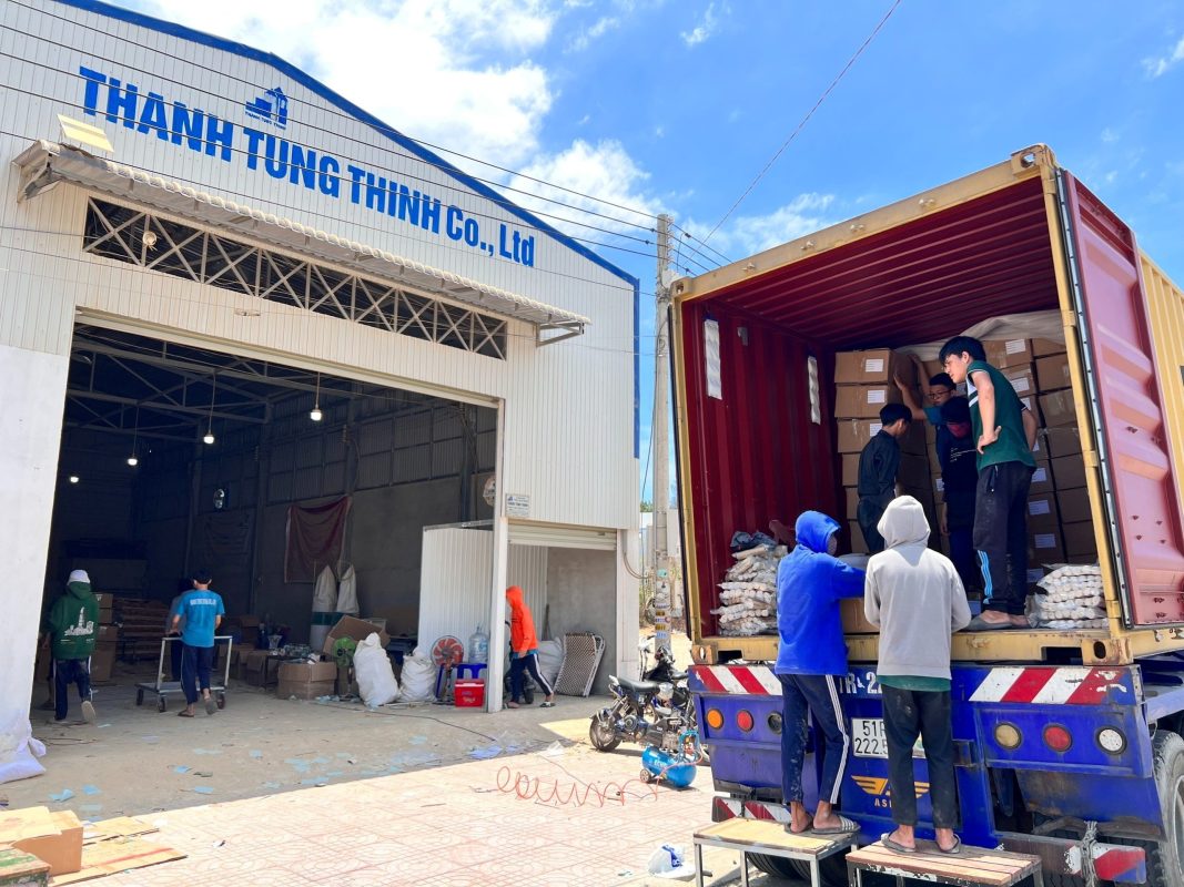 global-shipping-and-wholesale-logistic-thanh-tung-thinh-factory