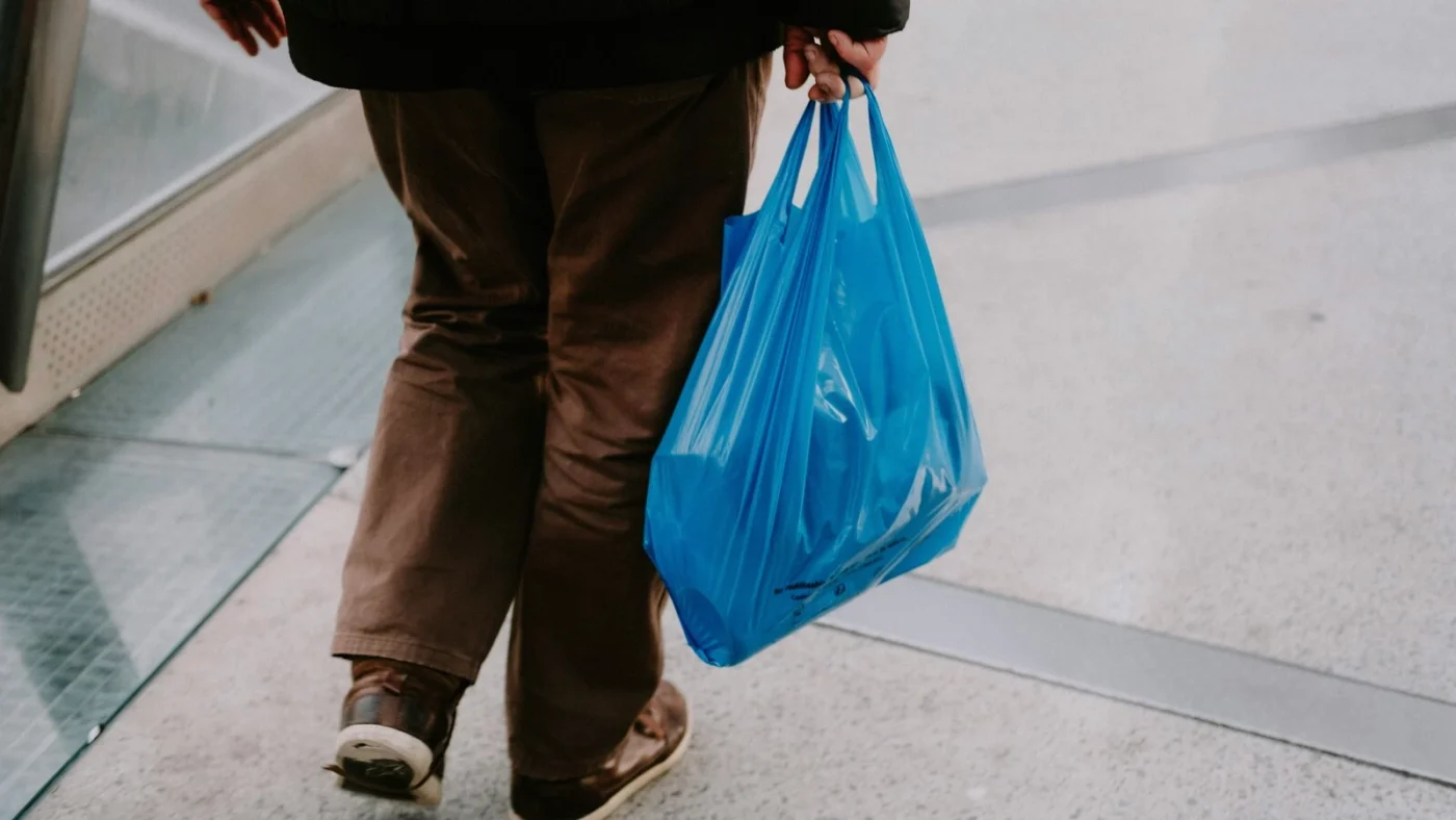 Plastic bag bans in the US reduced plastic bag