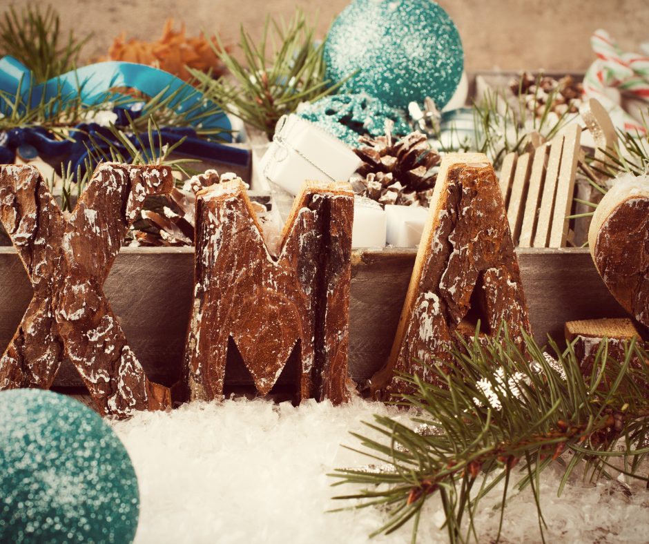 Season decorated wooden flower box is profitable opportunity for upselling