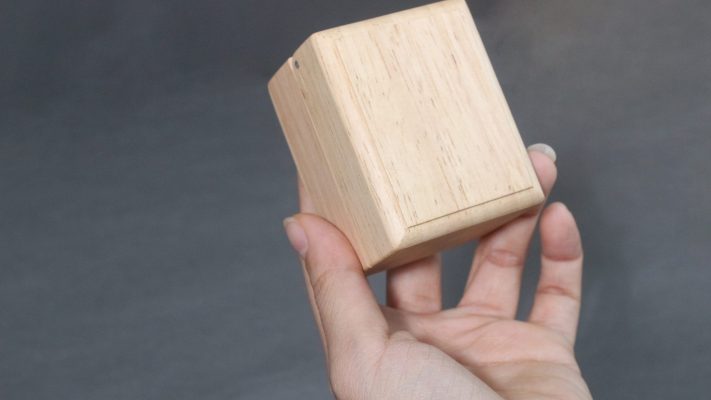 Wooden jewelry box