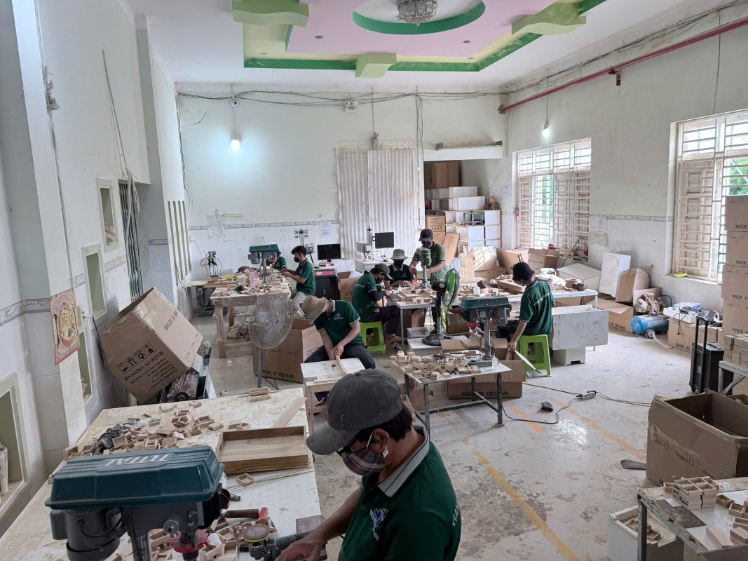 import wooden products from Vietnam