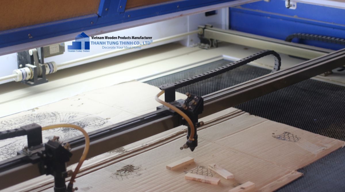 Mastering Wood Tableware OEM