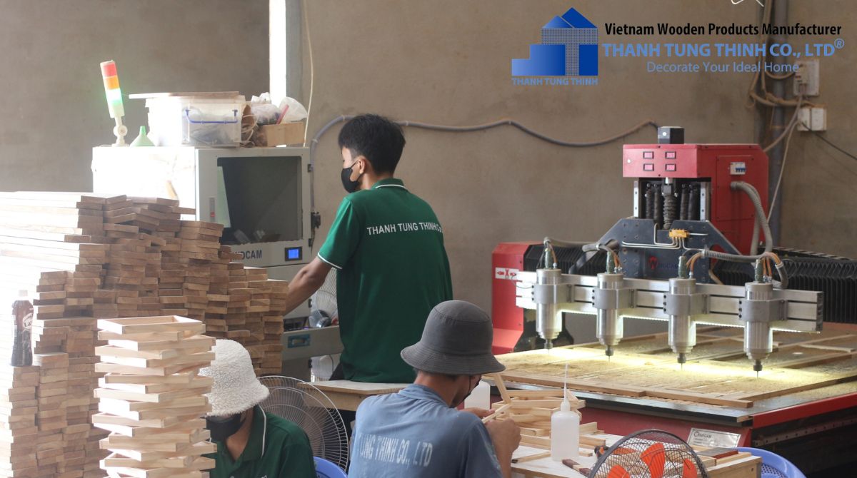 what-are-oem-wood-manufacturing-services