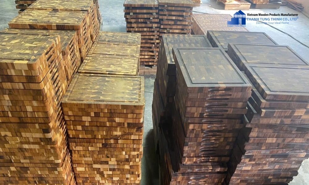 Logo-branded Bulk End Grain Cutting Boards from Vietnam