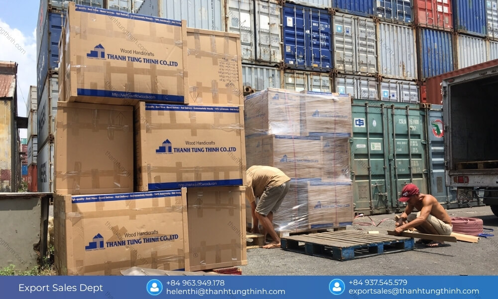 Export packaging for Made in Vietnam End Grain Cutting Boards Wholesale
