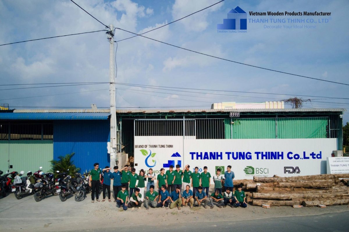 Vietnam wooden products manufacturer team at factory