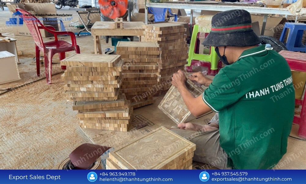 Acacia Wood Cutting Board Manufacturer: 100% Food-Safe & FDA Compliant