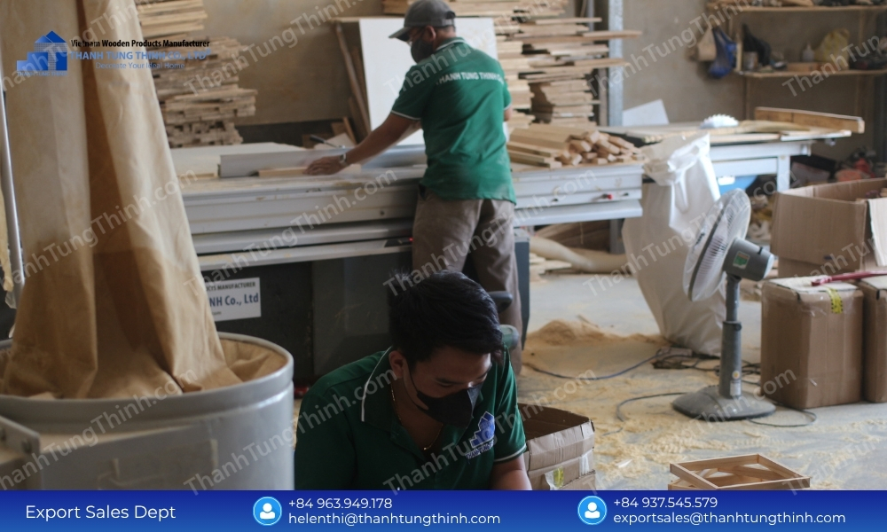 B2B Acacia Wood Kitchenware Factory: High-Volume Commercial Production