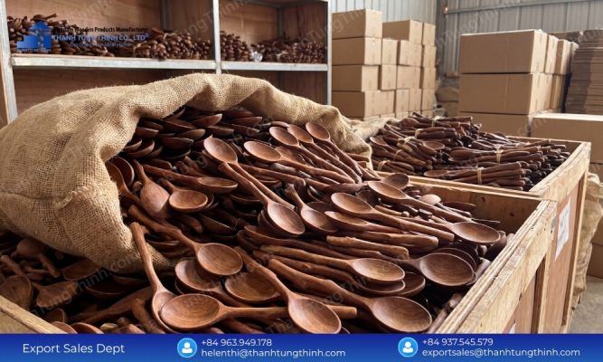 Buy Wooden Spoons in Bulk: What You Need to Know Before Ordering