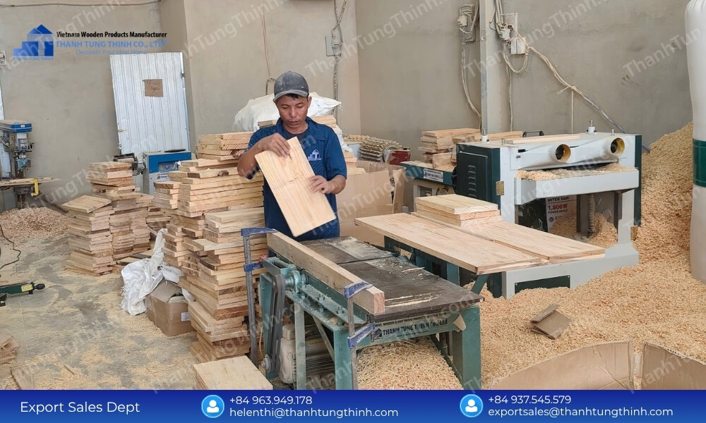 Sourcing Globally: Why Choose a Southeast Asian Acacia Wood Cutting Board Supplier