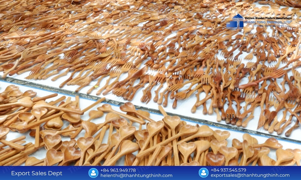 Trusted Teak Wooden Spoon Manufacturer & Supplier