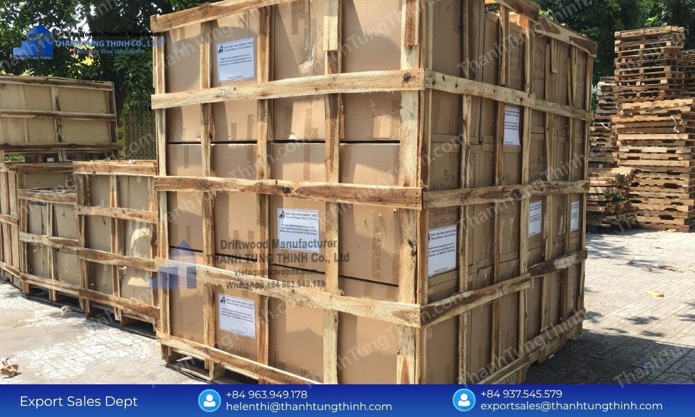 Bulk Buy Teak Chopping Boards: Secure Pallet Shipping & Low Freight