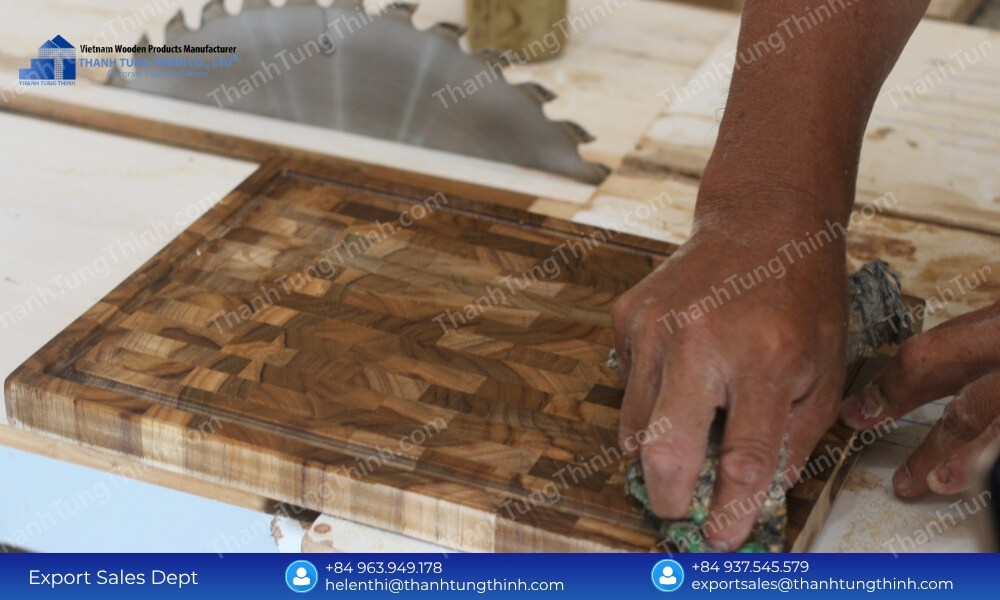 Certified Teak Wood Cutting Board Manufacturer: Strict Quality Control System