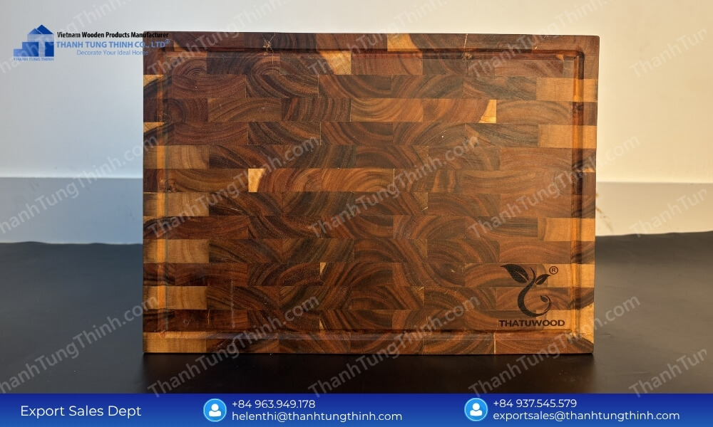Heavy-Duty Teak Wood Serving Boards for Restaurants & Hotels