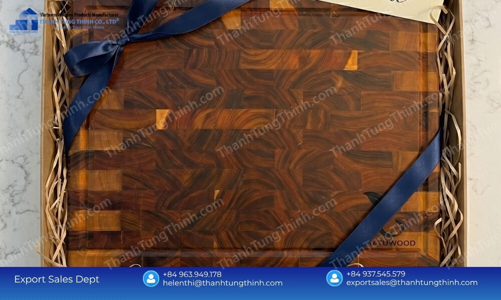 Premium Teak Wood Corporate Gifts Wholesale for Luxury Branding