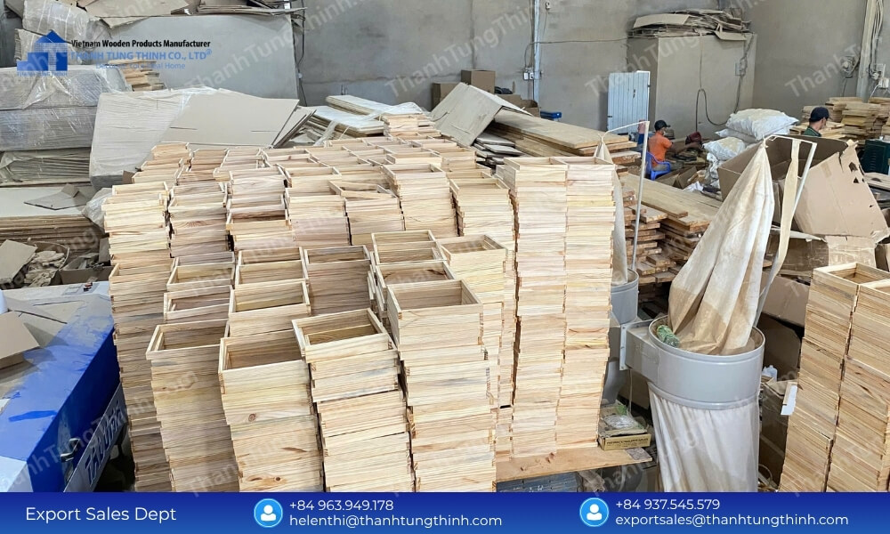 Streamline your sourcing with our wooden jewelry boxes wholesale lots