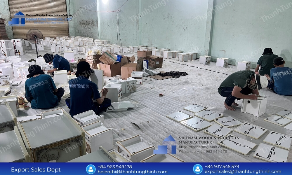 Wooden Jewelry Boxes Bulk Continuous Line Discharge Manufacturing Runs