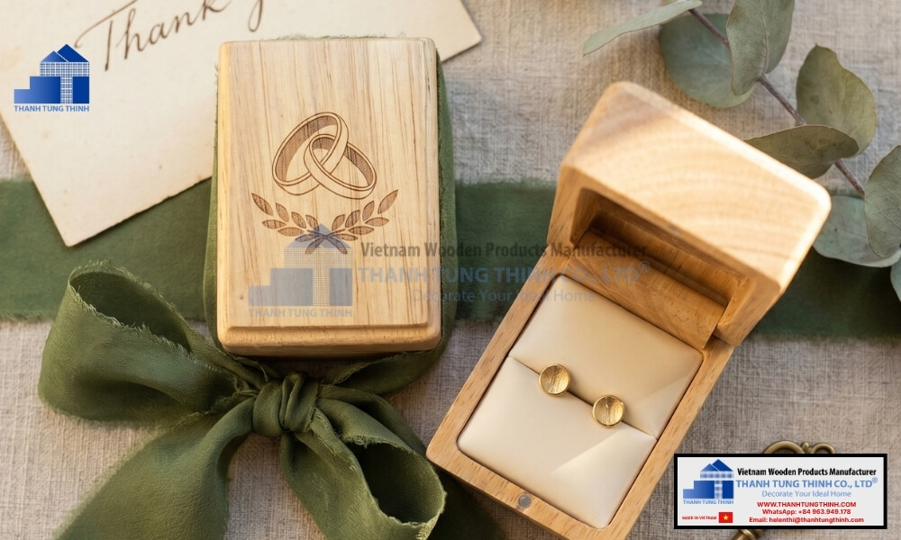 personalized laser engraved wooden jewelry boxes for women with custom branding