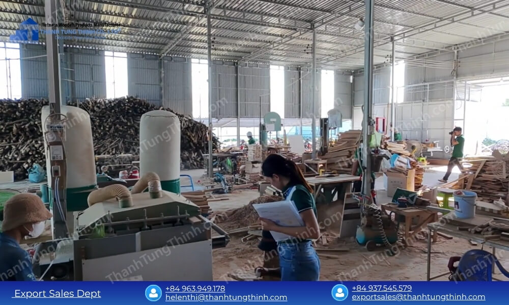Quality control team inspecting timber materials on the manufacturing floor to optimize bulk wooden bowl logistics
