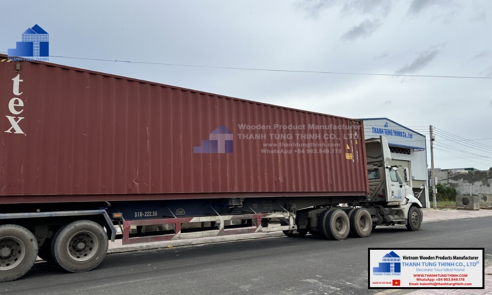 International shipping container truck for wholesale fancy wooden jewelry boxes transport