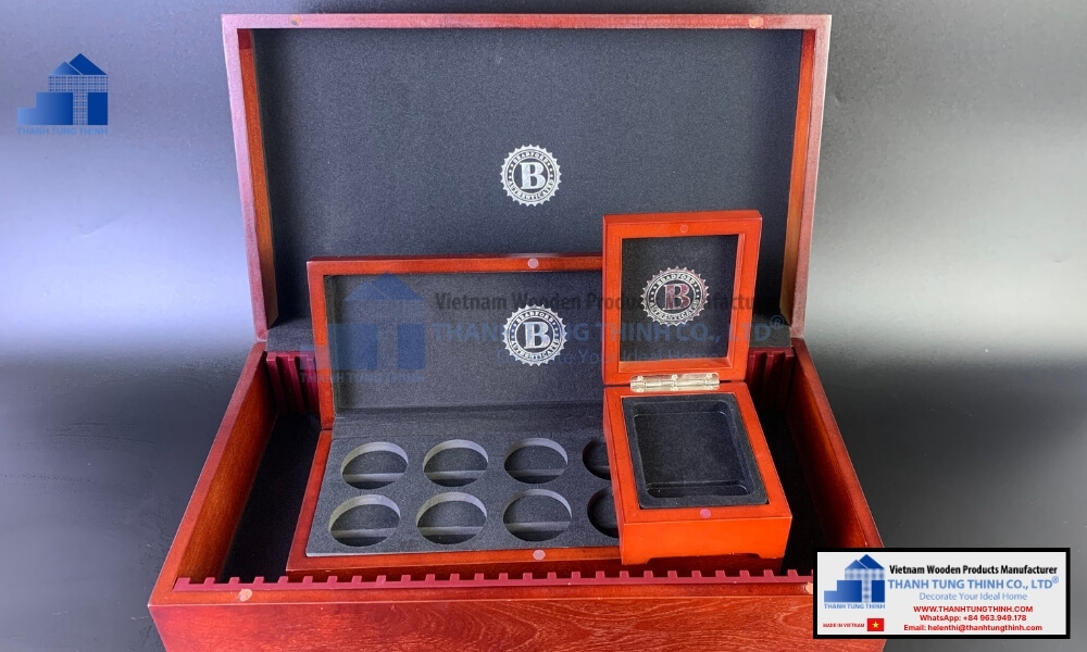 smooth surface finish of sustainable timber used in wholesale handcrafted wooden jewelry boxes